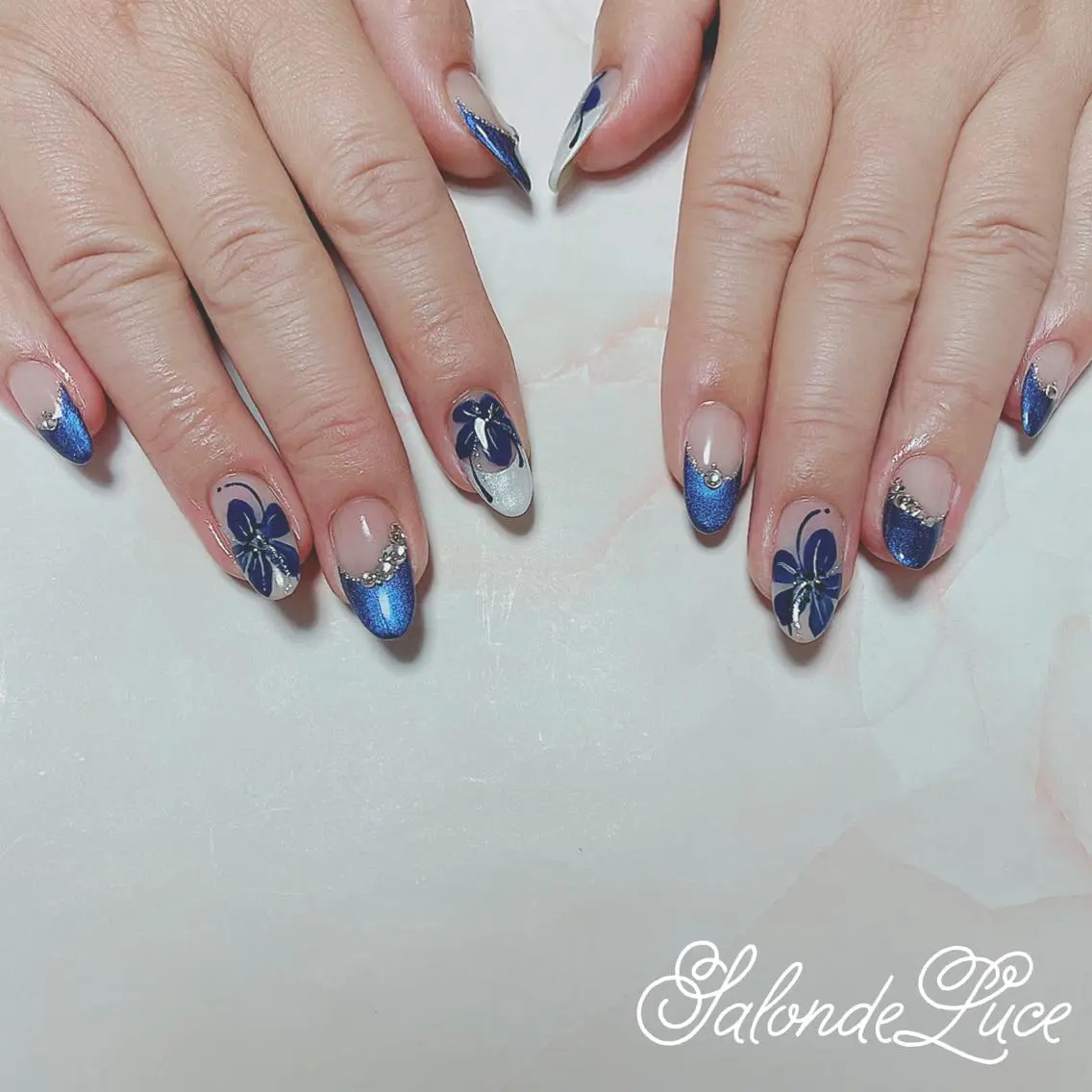 ネイル フラワーネイル フレンチネイル Salon de Luceのネイルデザイン