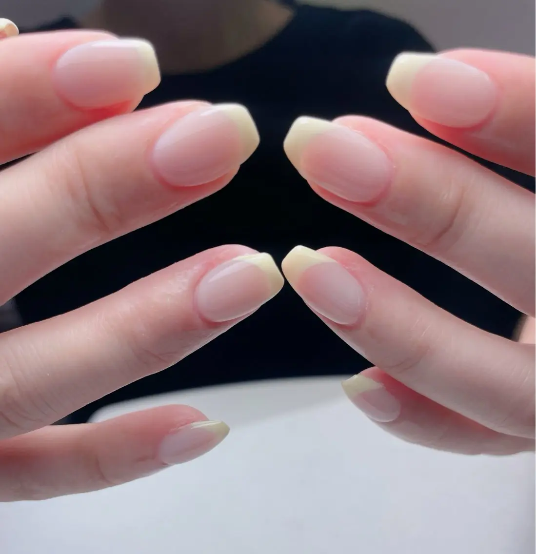 ネイル アートネイル オーロラネイル 長さ出し フットネイル フレンチネイル 中野駅から2分 MEO NAILのネイルデザイン