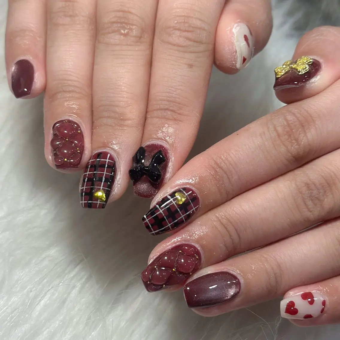 ネイル ハンドネイル フットネイル LAVISH nanamiのネイルデザイン