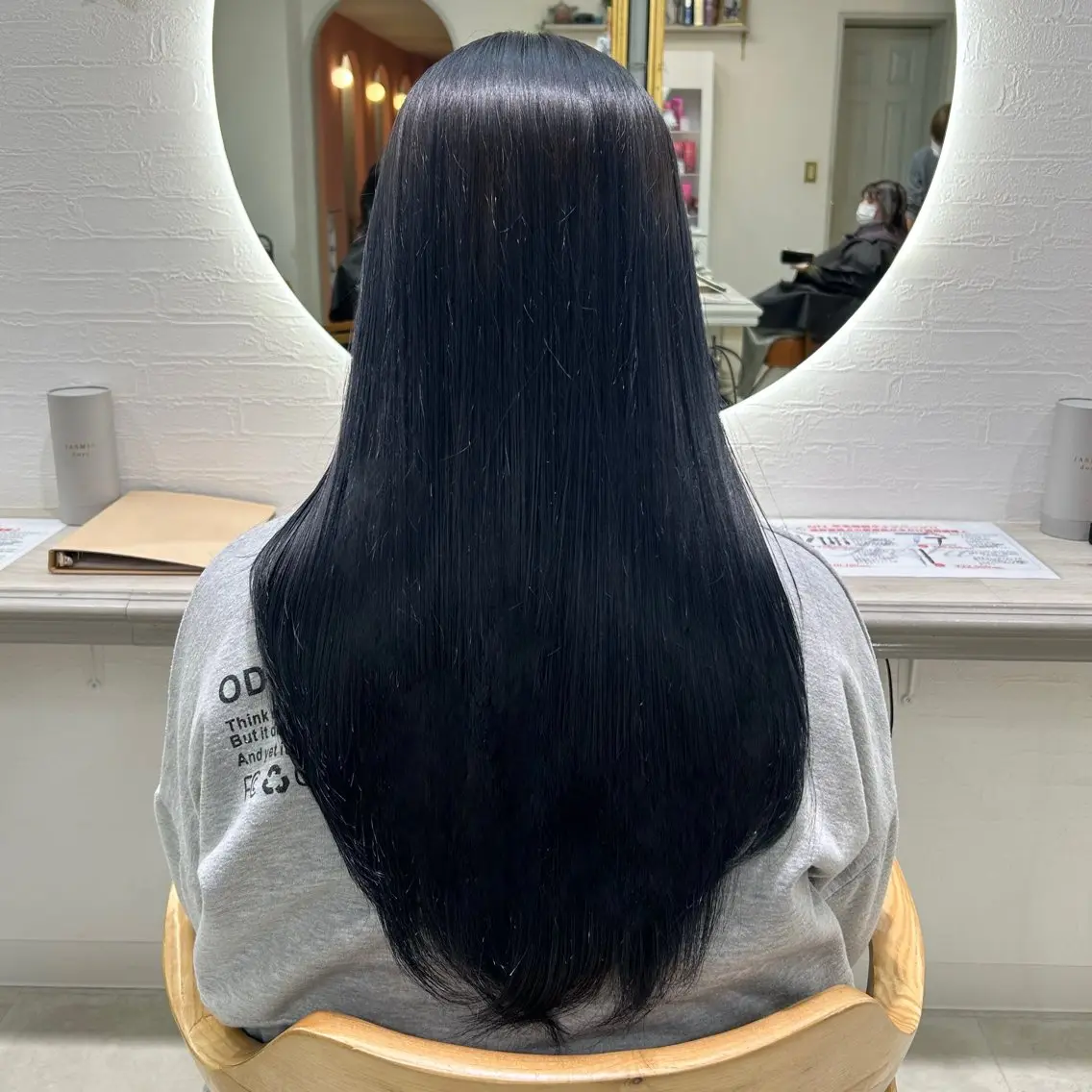 🩶カット+縮毛矯正+ワンカラー+1stepトリートメント🎀の写真