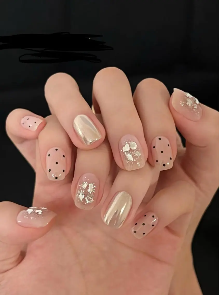 ネイル アートネイル オーロラネイル チークネイル フレンチネイル ガラスフレンチ ハンドネイル 🎀🎀YooLi Nail Salonのネイルデザイン