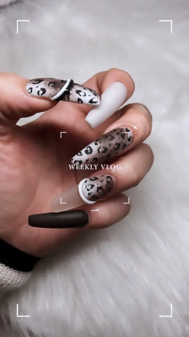ネイル 成人式 フットネイル フレンチネイル ジェルネイル 韓国ネイル ハンドネイル nail salon fee(フィー)のネイルデザイン
