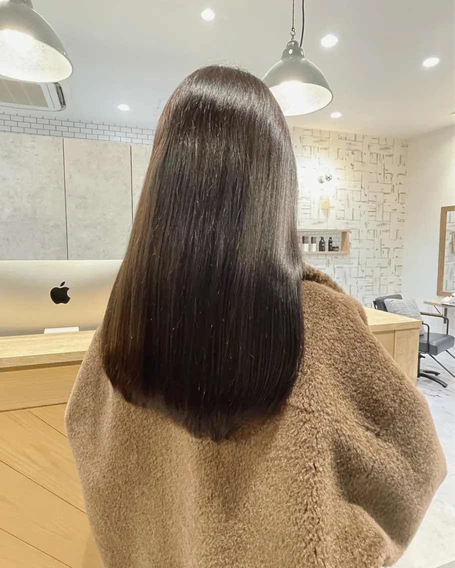 セミロング カラー ブリーチ オリーブカラー 【メンズ 特化】村斎　伶次のヘアスタイル