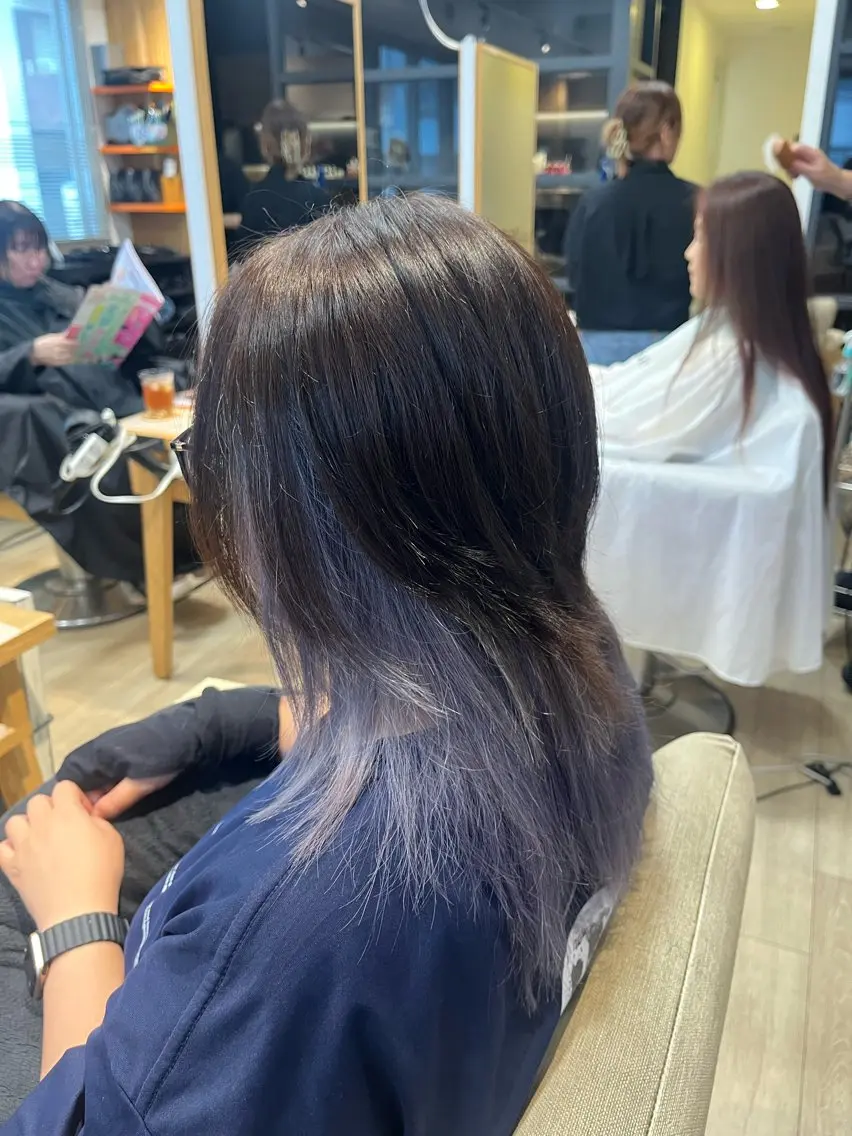 セミロング カラー 栗原 きえ ／ダメージレスのヘアスタイル