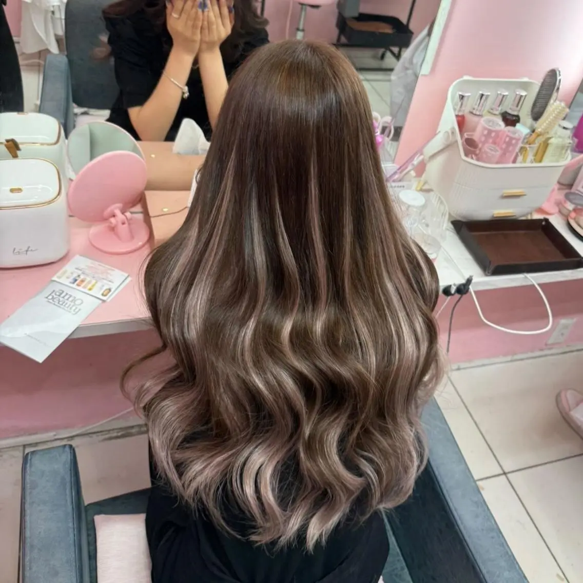 ロング シールエクステ エクステ ハイライト ヨシンモリ season ゆみのヘアスタイル