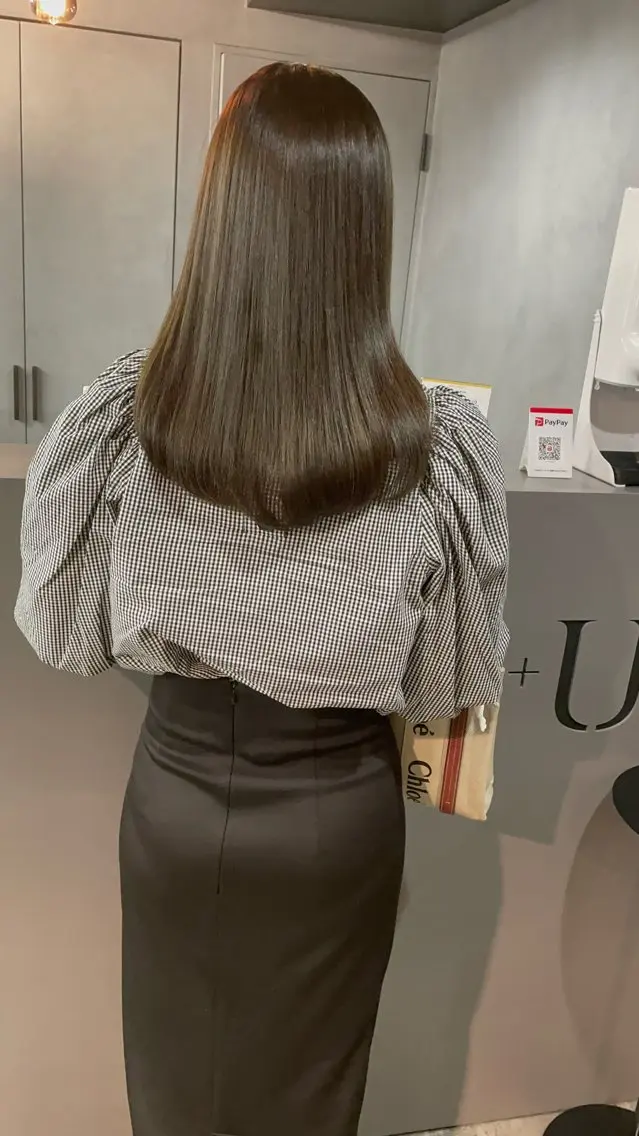 セミロング 岡田 大樹のヘアスタイル
