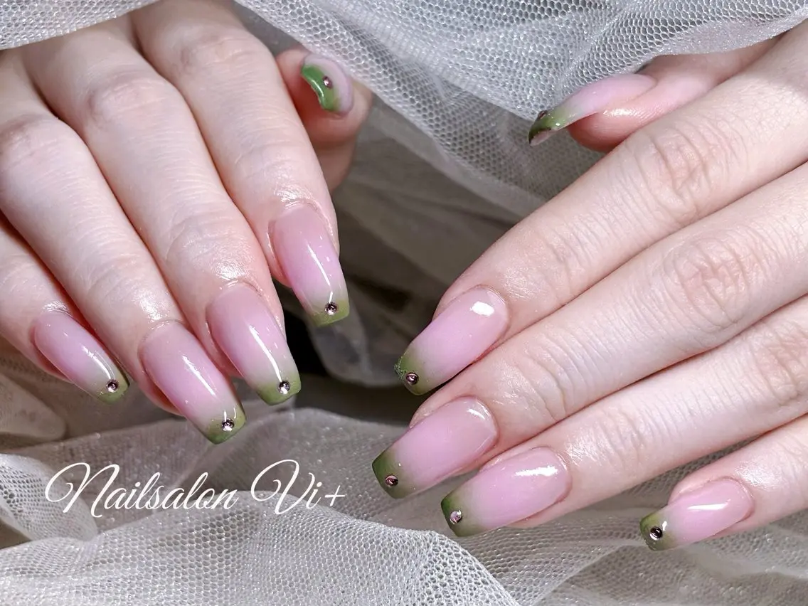 ネイル ハンドネイル Nailsalon Vi+ももか🩷のネイルデザイン