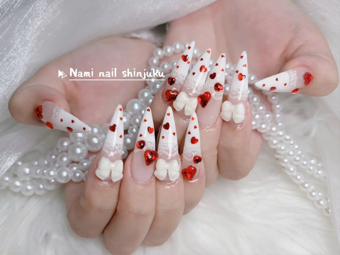 ネイル 長さ出し ガーリー 韓国ネイル ロングネイル 持ち込み ハンドネイル Nami nail salonのネイルデザイン