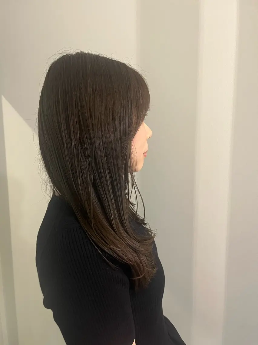 セミロング カラー 透明感カラー カット ヘアカラー 山本 彩香のヘアスタイル