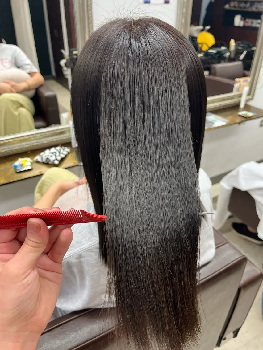 セミロング カラー 産休の為お休みです! 小島凜のヘアスタイル