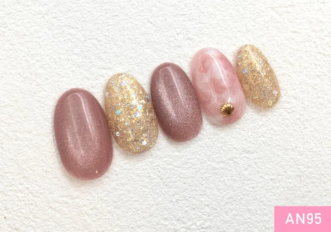 ネイル シルバー 新橋🌷 Nailのネイルデザイン