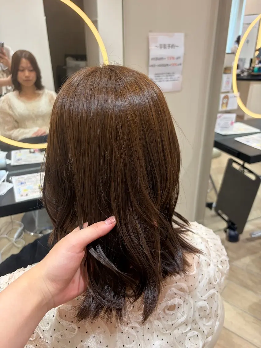 カラー アッシュ ブリーチ ダブルカラー ブリーチなしカラー ヘアカラー 田村 瑠菜のヘアスタイル
