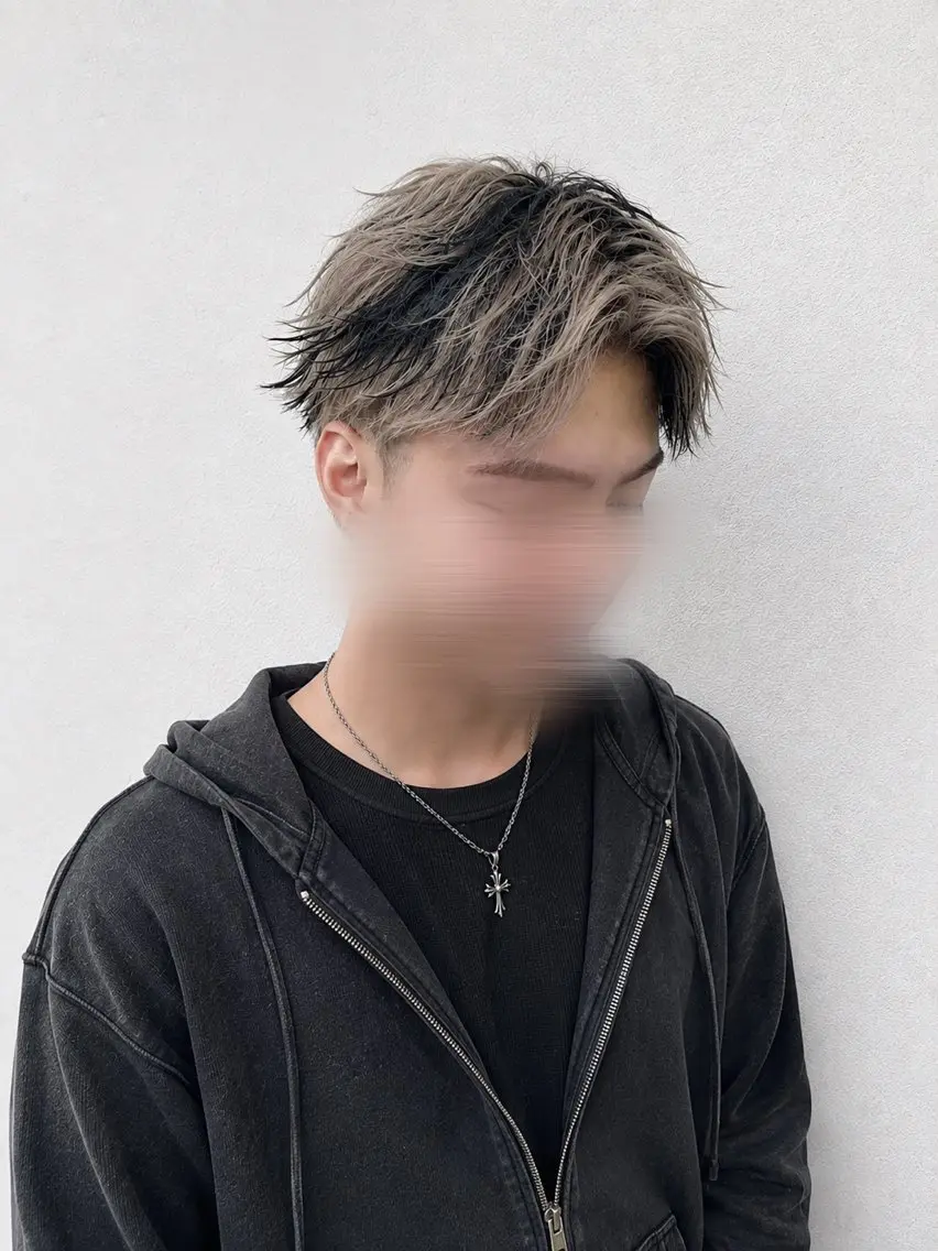 ショート ヘアカラー ハイトーンカラー🦕 よしかどこーし🦕のヘアスタイル