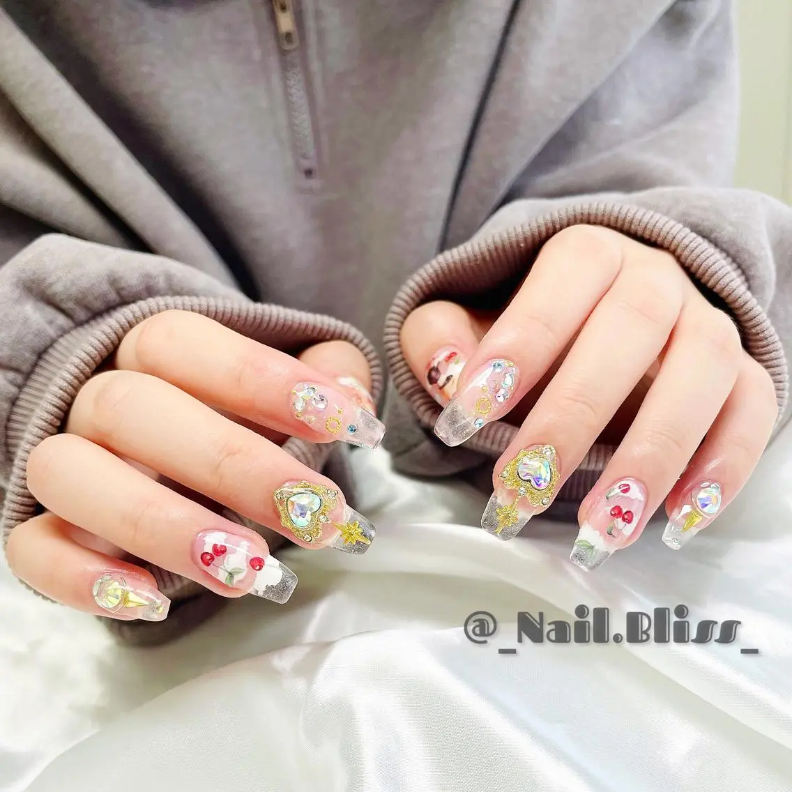 ネイル クリアネイル ハンドネイル NAIL BLISSのネイルデザイン