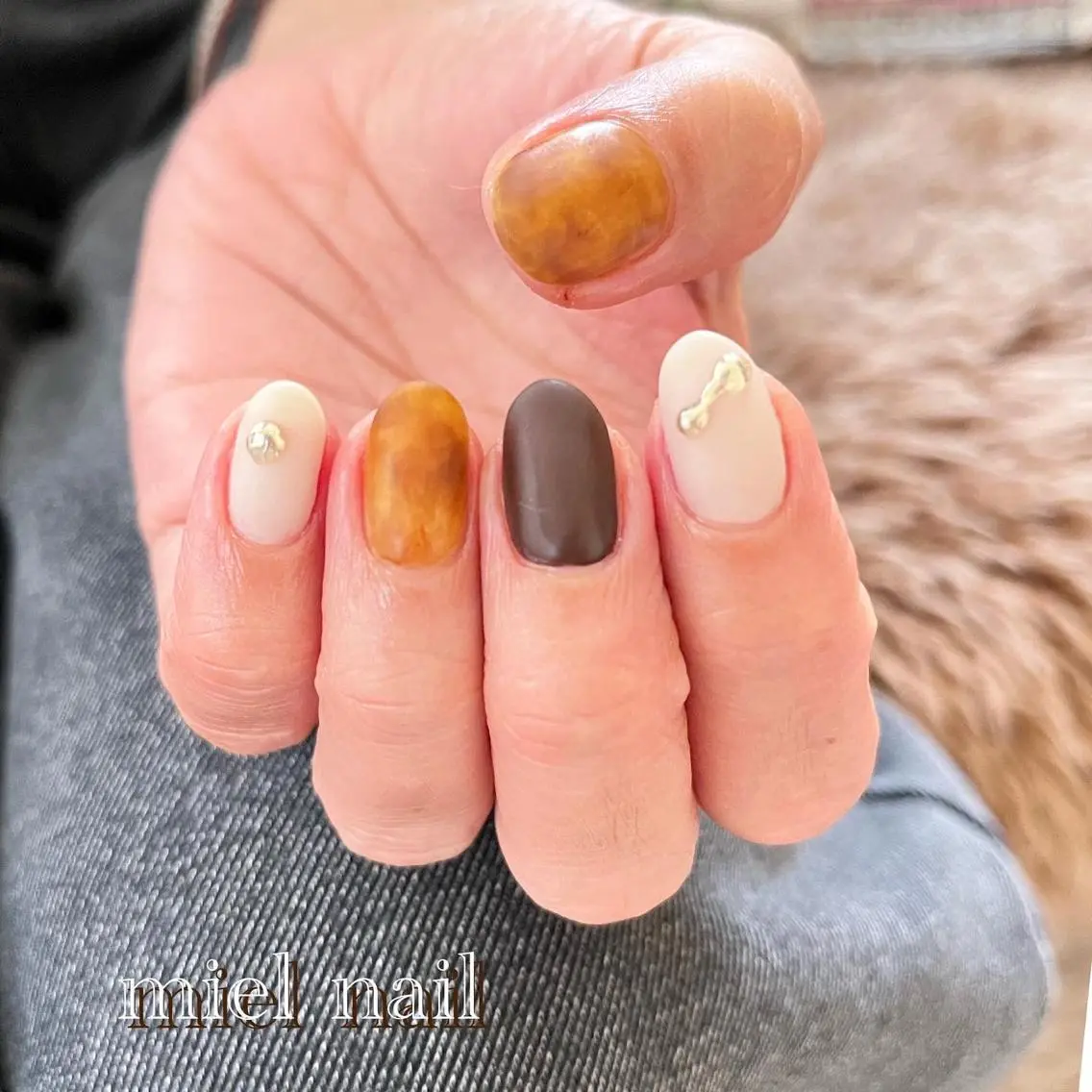ネイル べっ甲ネイル マットネイル 春ネイル 冬ネイル miel nailのネイルデザイン
