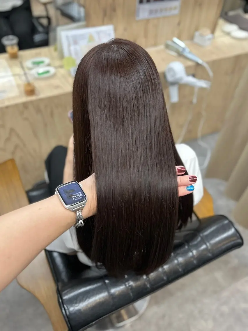 🌟前髪だけのクセが気になる方に◎🌟カット+前髪ストレートの写真
