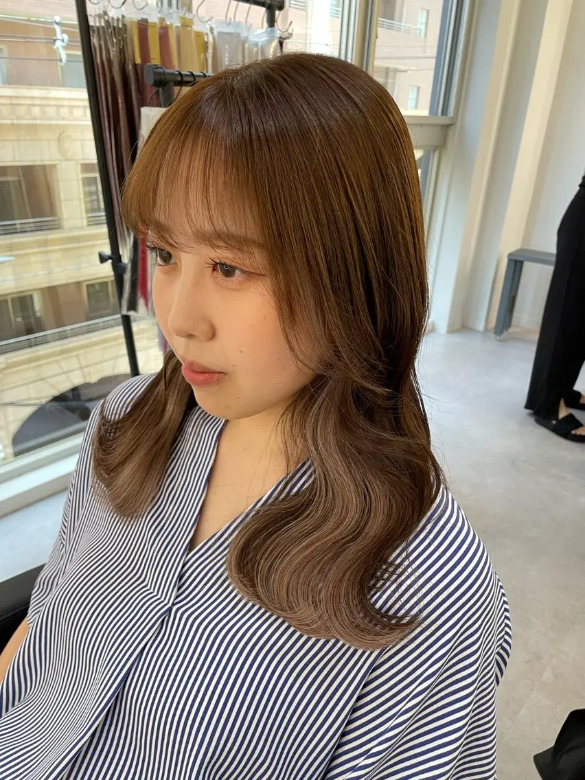 セミロング カラー ヘアアレンジ 透明感カラー エクステ Cielro/ダブル カラー/西田咲希のヘアスタイル
