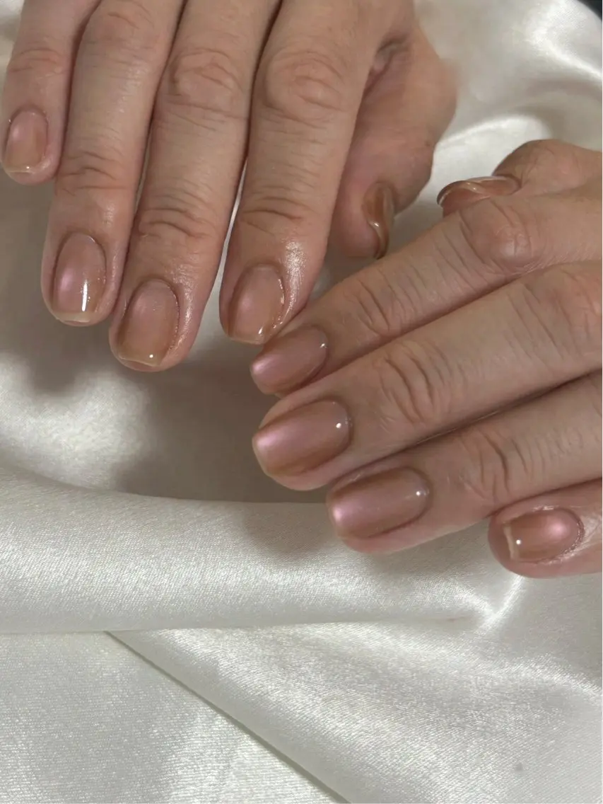 ネイル アニマル柄 オーロラネイル フットネイル フレンチネイル ジェルネイル ハンドネイル mogunail &blowのネイルデザイン