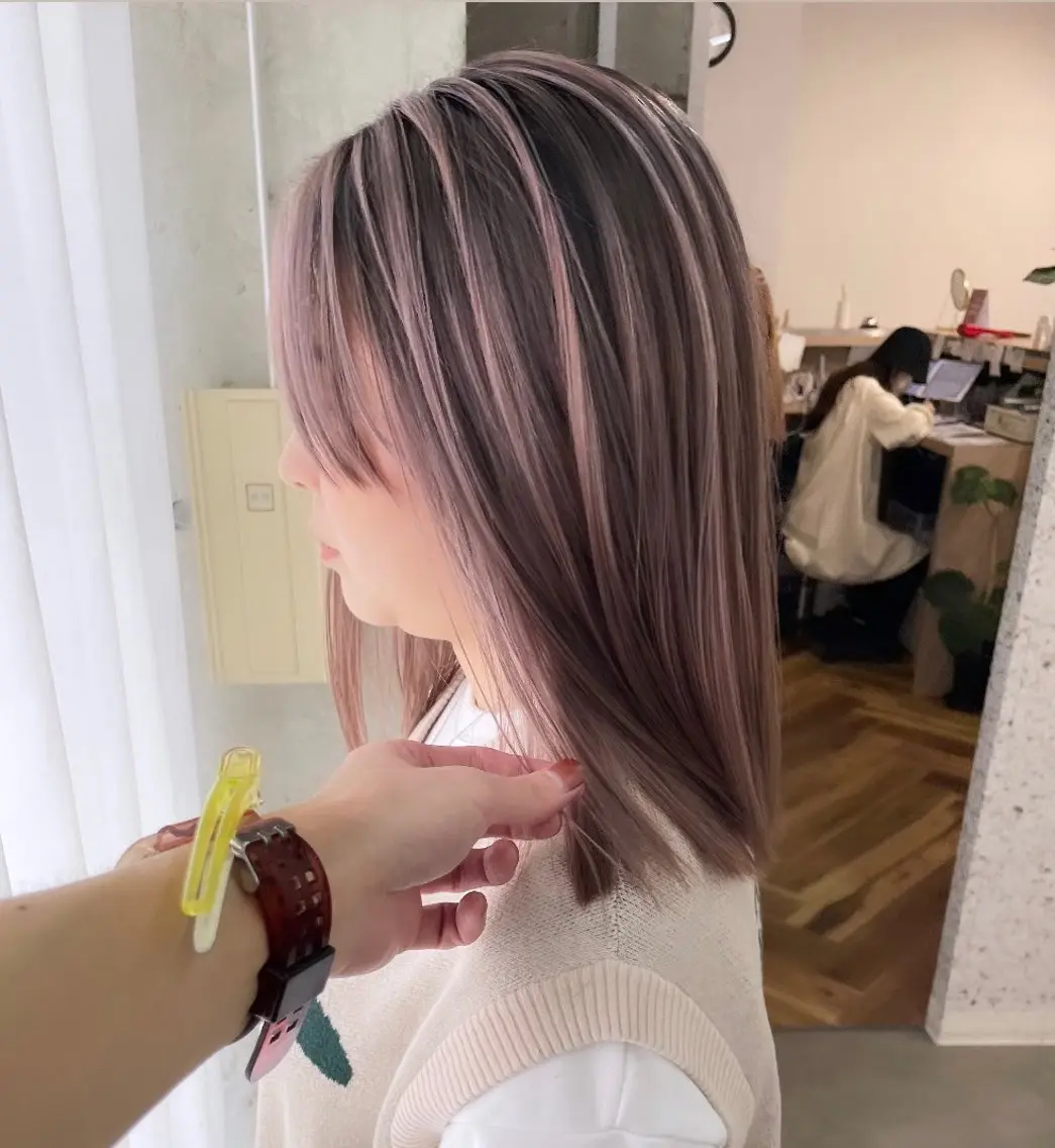 ミディアム レイヤーカット ヘアカラー 有人/バレイヤージュ /シャドールーツのヘアスタイル