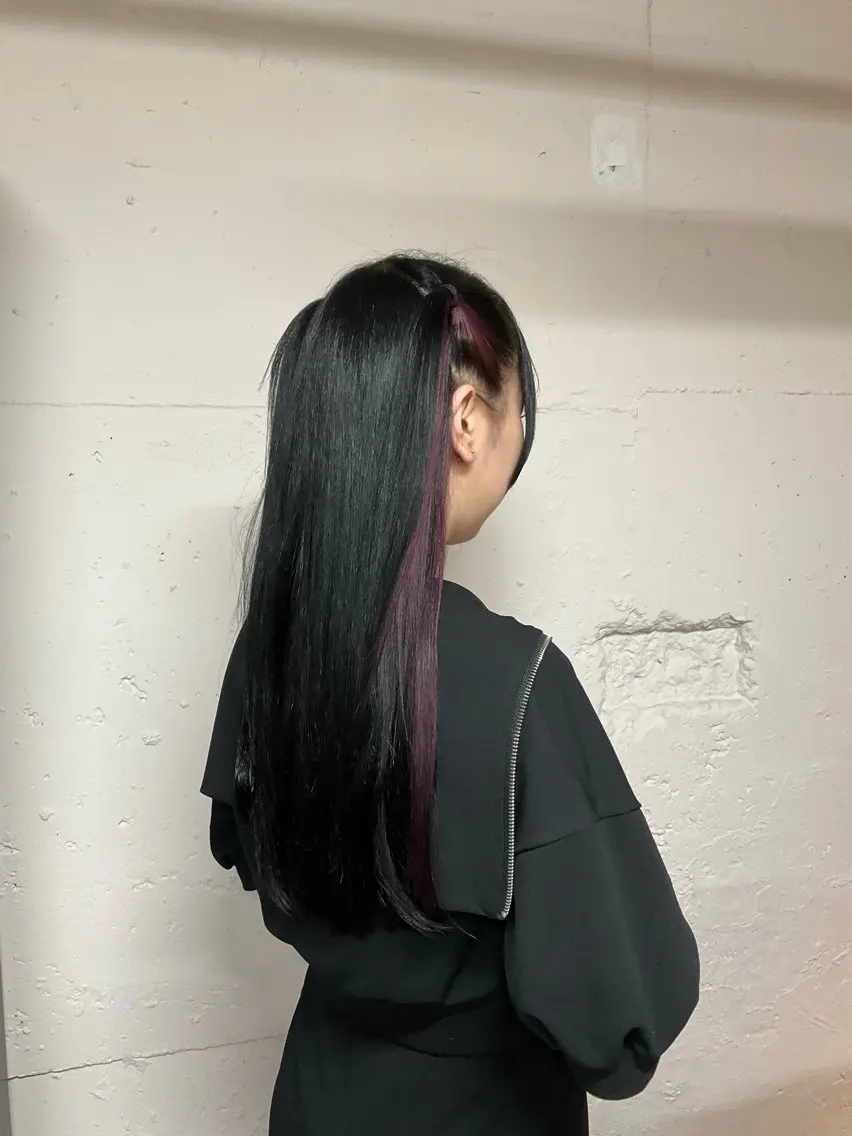 ロング カラー インナーカラー エクステ カット ヘアカラー がもう ゆいこのヘアスタイル