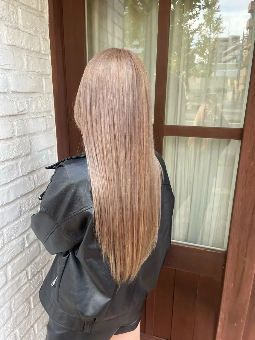 ロング カット ヘアカラー 田仲 彩乃のヘアスタイル
