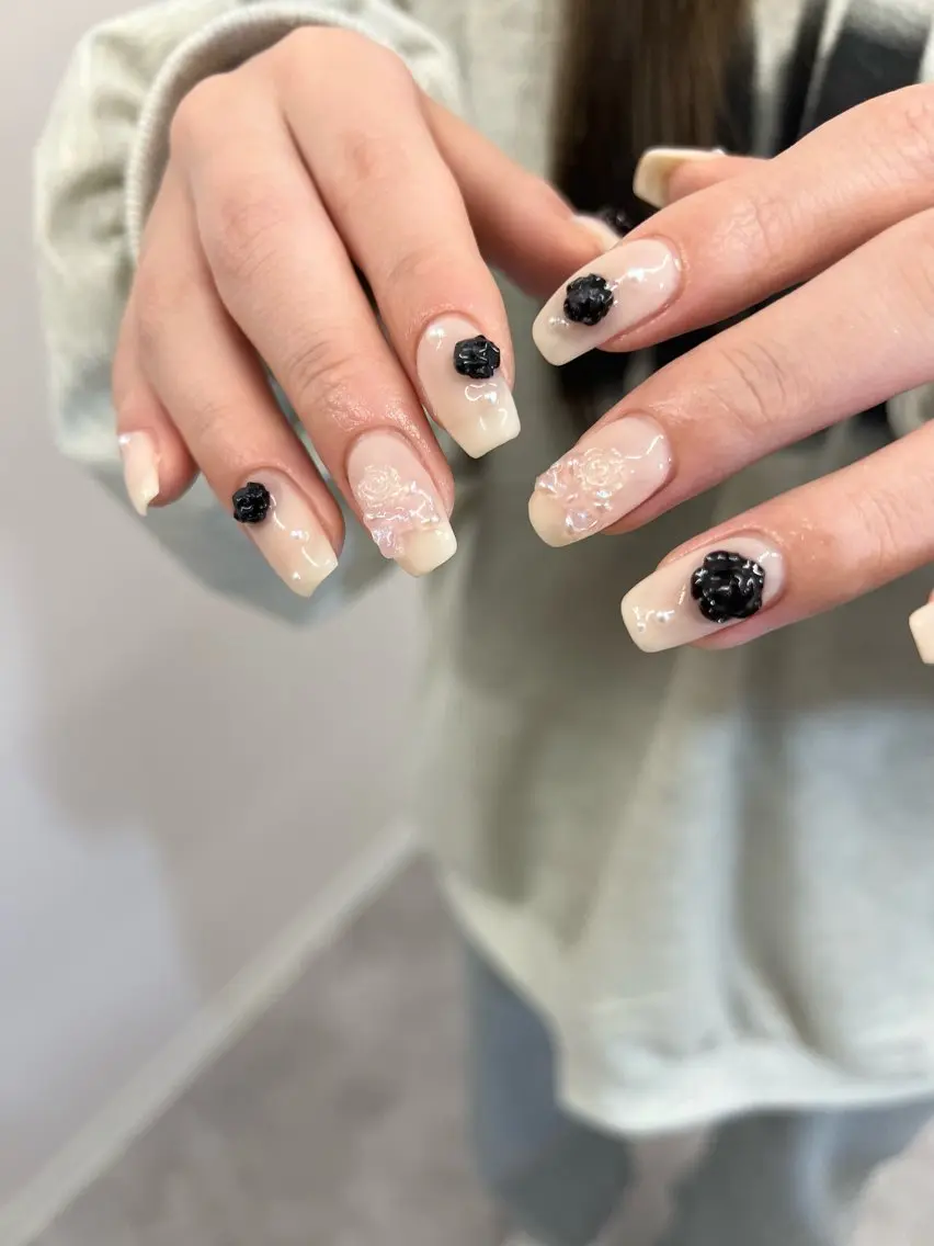 ネイル 成人式 フレンチネイル ジェルネイル マグネットネイル ニュアンスネイル ハンドネイル ハンドケア Bana_ Nailのネイルデザイン