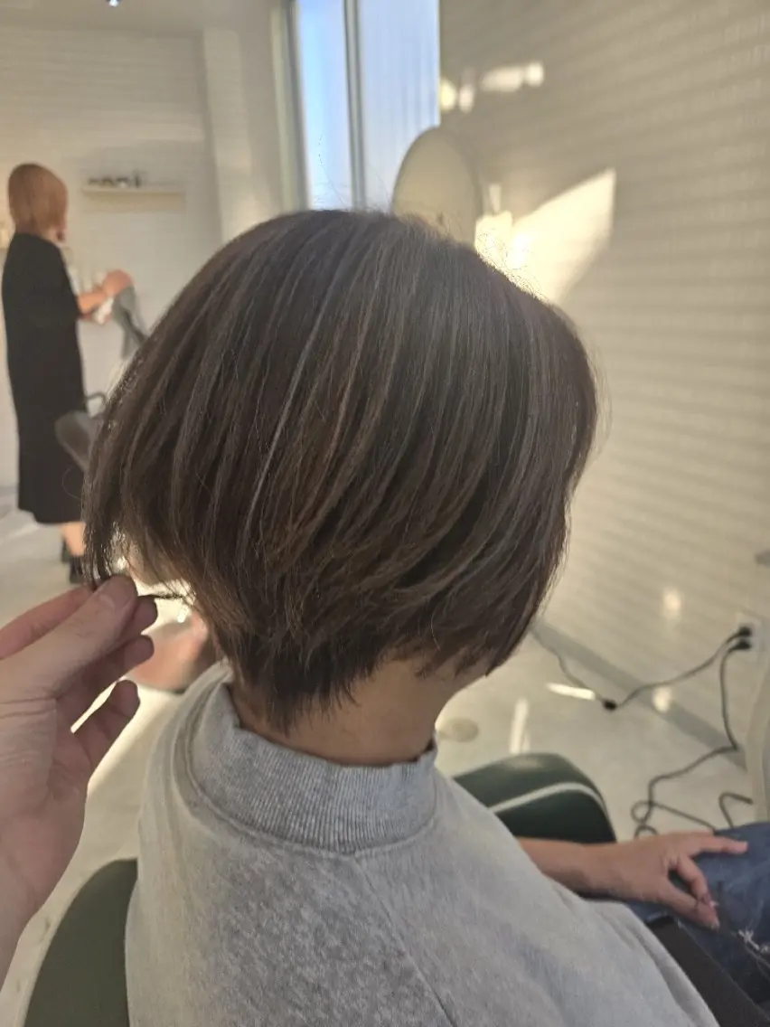 ミディアム ヘアカラー トリートメント ハイライトならお任せ 福田 将太のヘアスタイル
