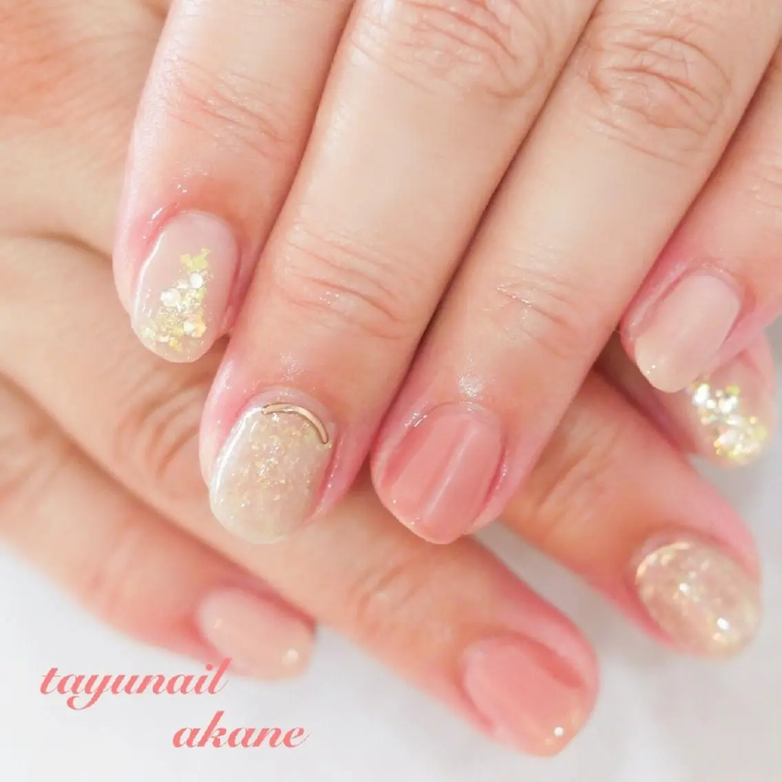 ネイル アートネイル ブルー ジェルネイル キラキラネイル ワンカラーネイル ネイルサロン 【たゆnail】のネイルデザイン