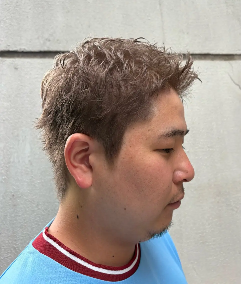 ショート カラー ベージュカラー 透明感カラー ミルクティーベージュ ガクト GLASSYのヘアスタイル
