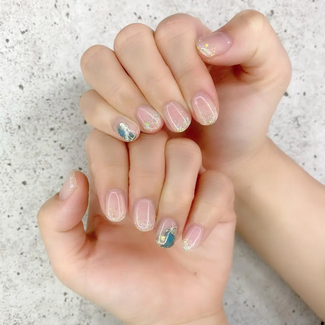 ショート カラー パーマ ヘアアレンジ メンズ キッズ ネイル マツエク・マツパ アイブロウ グラデーションカラー アートネイル オーロラネイル グラデーション ラメ(グリッター) ハンドネイル Salon Ｋのネイルデザイン