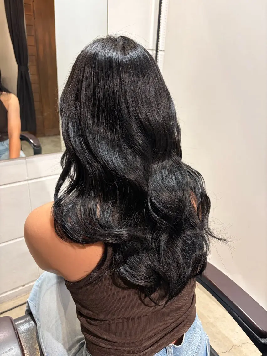ロング 百々花 《Elme》のヘアスタイル