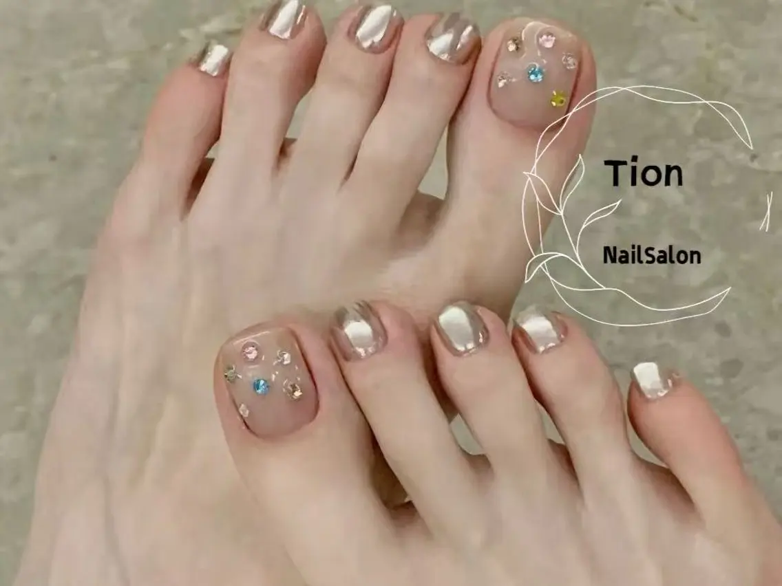 ネイル チークネイル 長さ出し フットネイル フレンチネイル ジェルネイル Nailsalon Tion武蔵小杉店のネイルデザイン