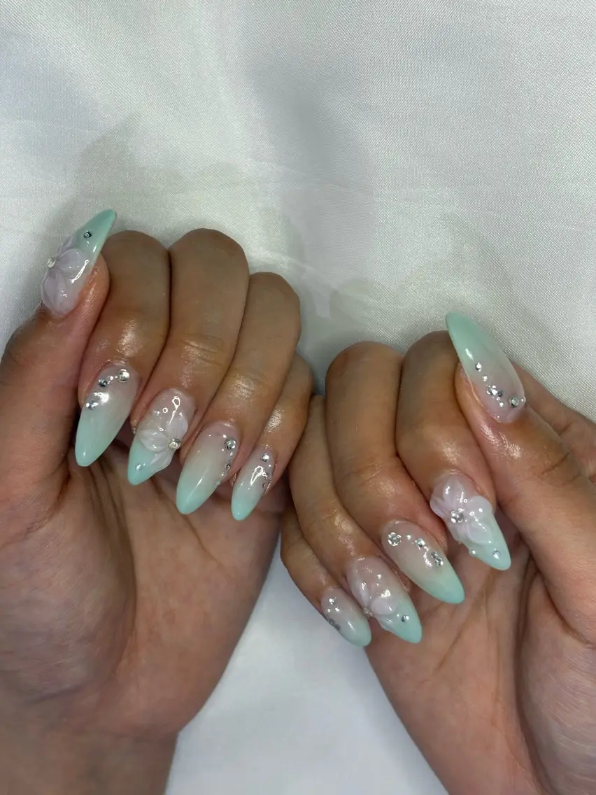 ネイル SOL NAILのネイルデザイン