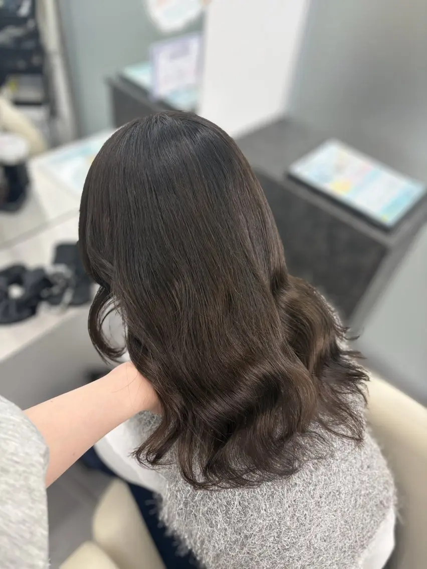 セミロング カラー The Ect 江坂Kurumiのヘアスタイル