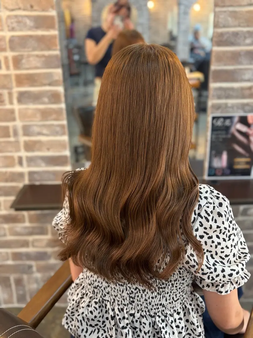 セミロング ヘアカラー トリートメント 縮毛矯正/暖色系 /徳田真緒のヘアスタイル