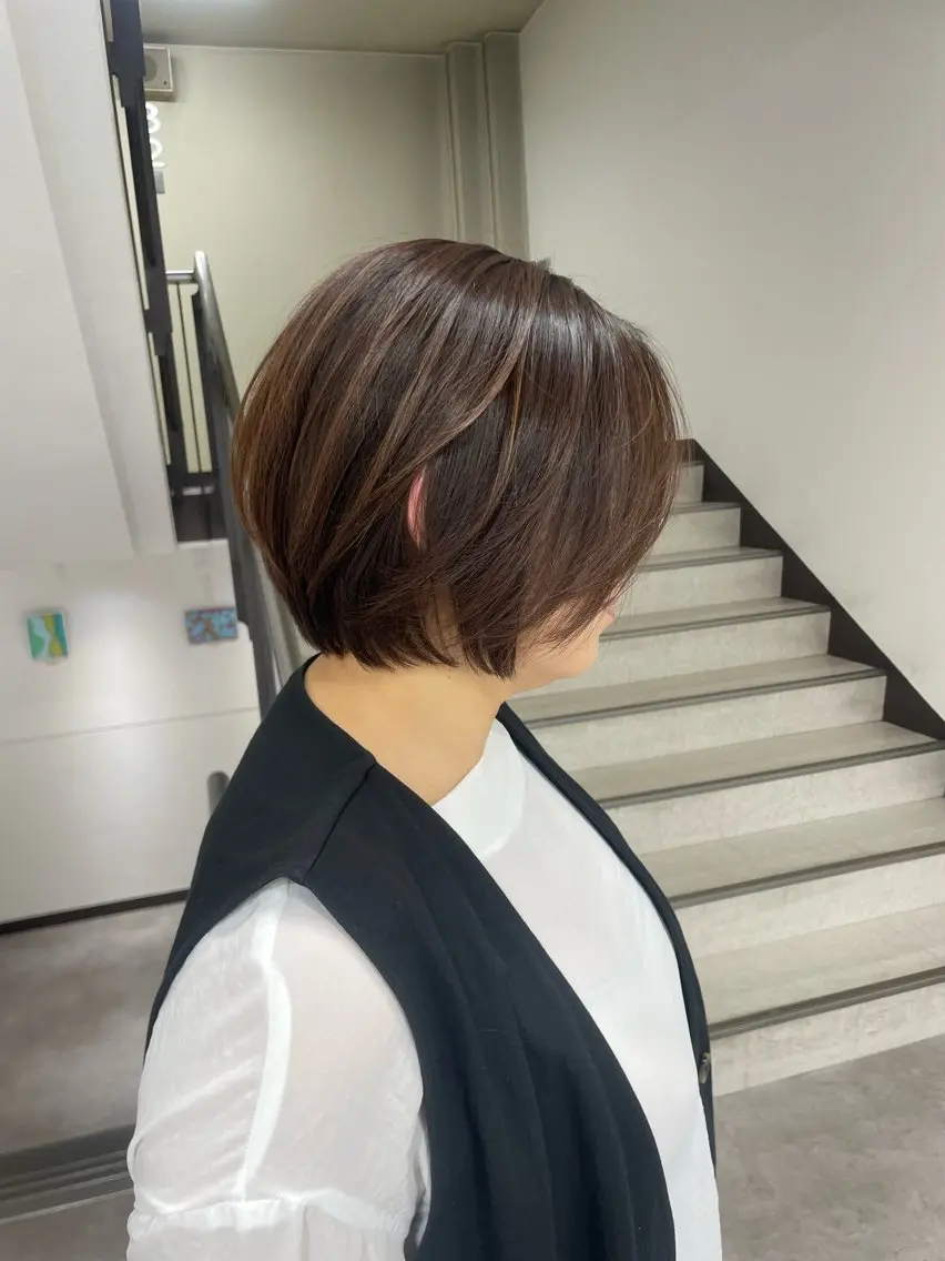ショート ヘアカラー 【レイヤー艶カラー】 🎀moka🎀のヘアスタイル