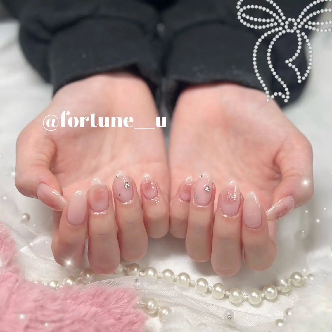 ネイル チークネイル ガーリー 韓国ネイル 水色 オフィスネイル ハンドネイル 💜✩.* Yuuna💜のネイルデザイン