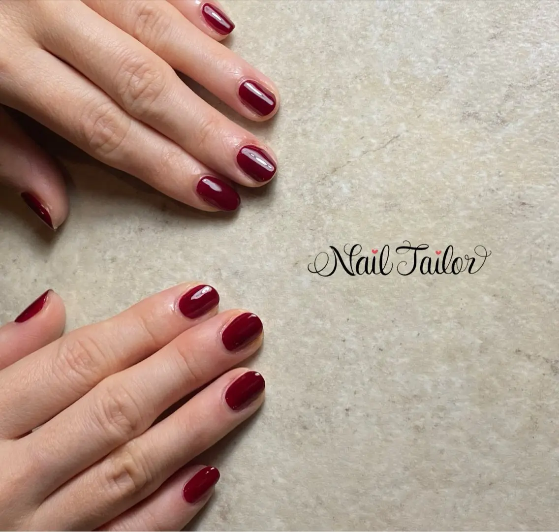 ネイル ボルドー 長さ出し ジェルネイル ワンカラーネイル 赤色 NailTailor ネイルテイラーのネイルデザイン