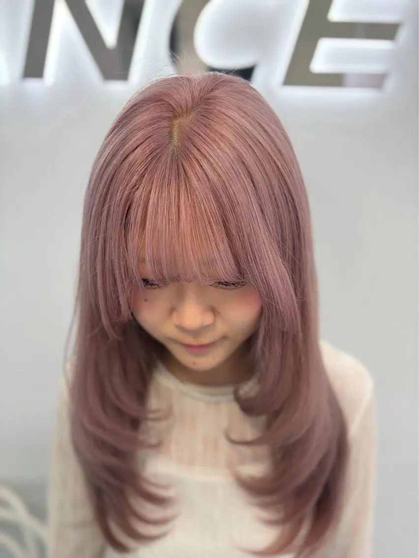 ロング ヘアカラー ヘアセット 艶髪ハイトーンカラー 渋谷🎀ririkaのヘアスタイル