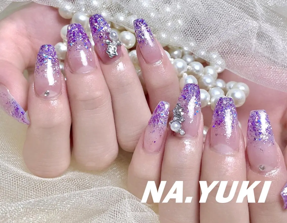 ネイル ハンドネイル ハンドケア 🌷 Mooning 🌷のネイルデザイン