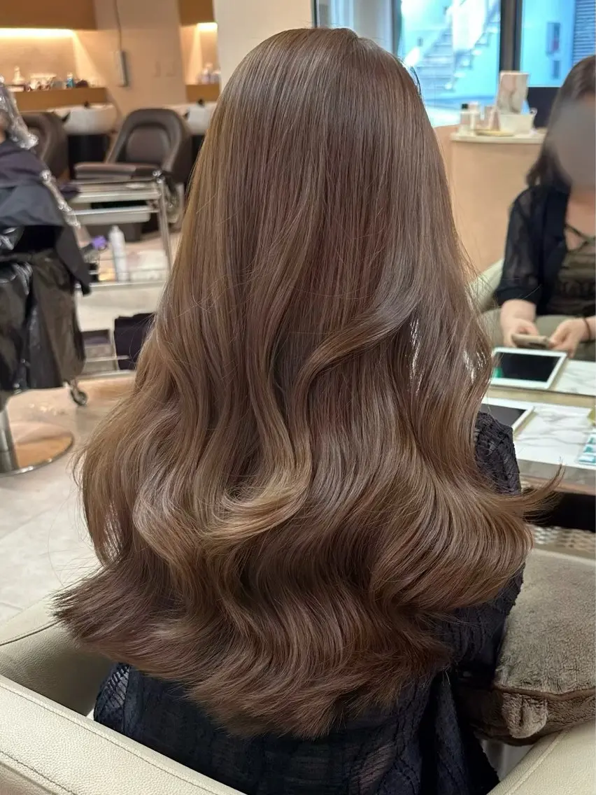 ロング カラー レイヤーカット 韓国ヘア🦢🖤 Sayumiのヘアスタイル