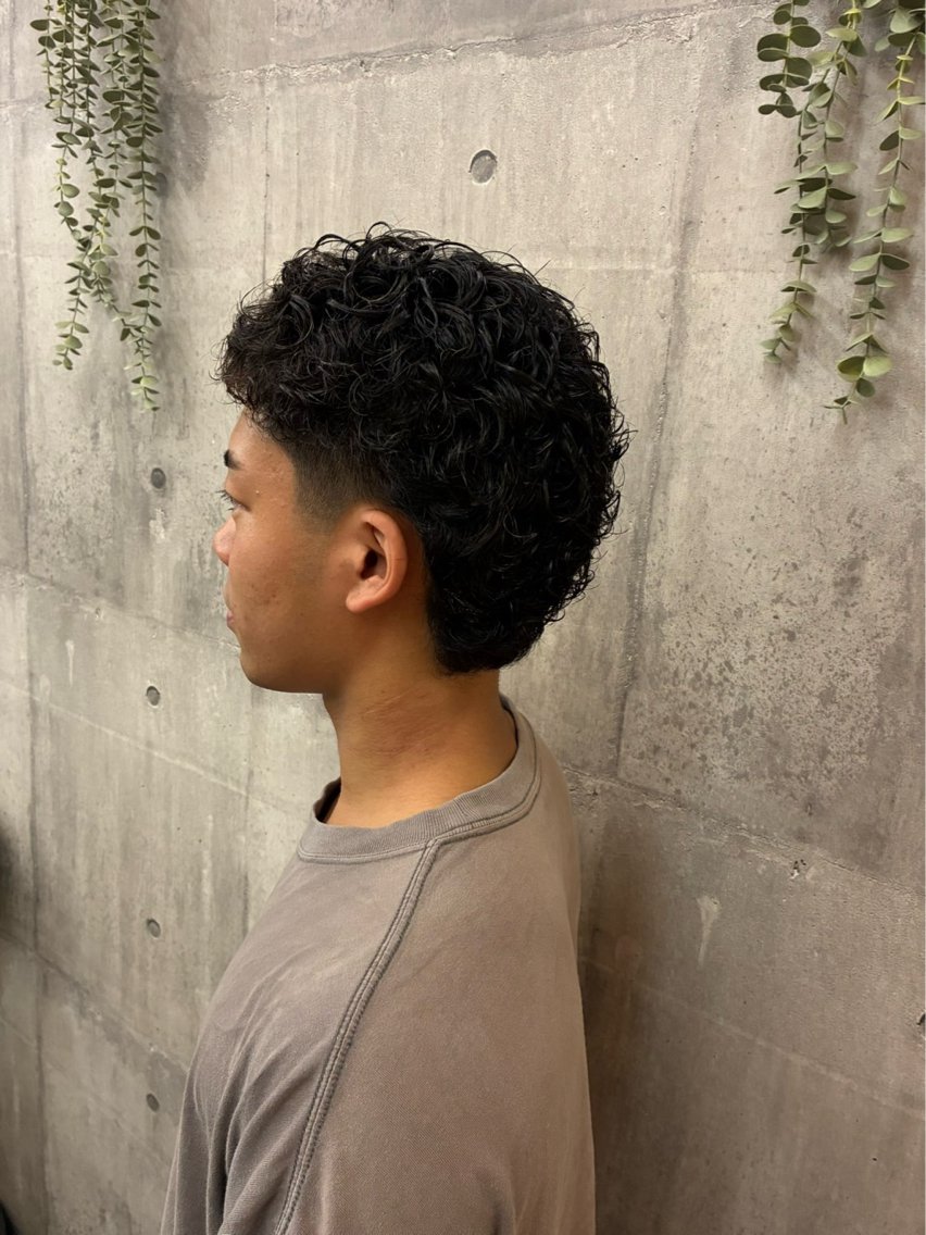 パーマ メンズ 山中 悠人のヘアスタイル