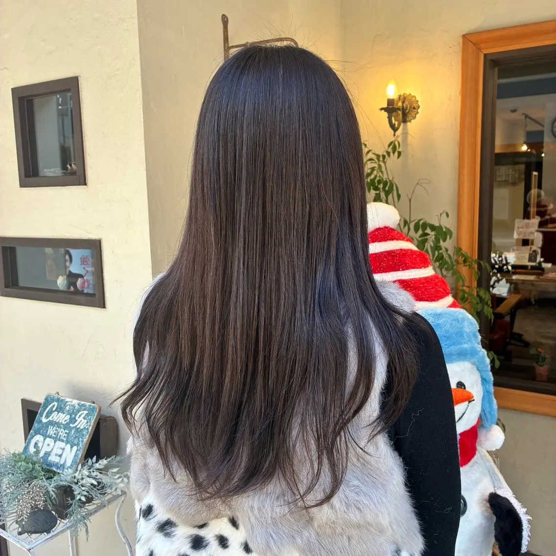 ロング カラー 透明感カラー グレージュ 若林 美帆のヘアスタイル