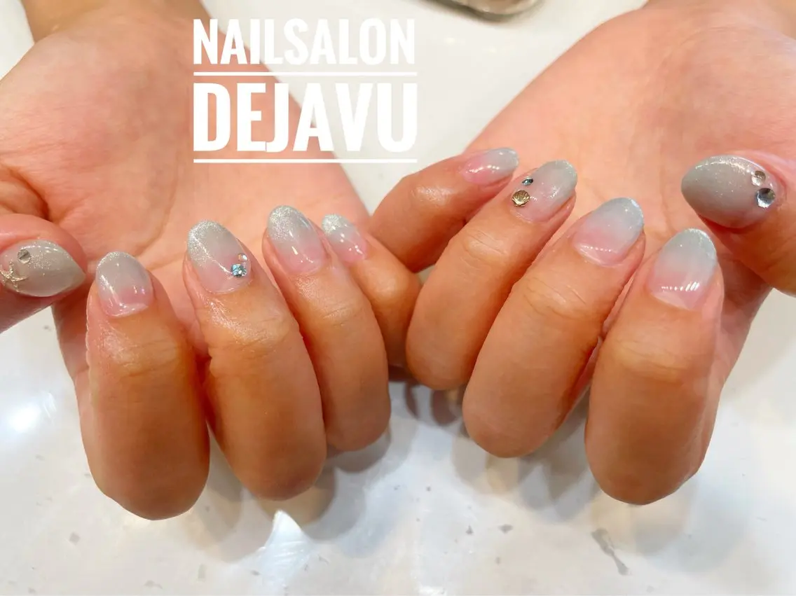 ネイル ブルー グラデーション マグネットネイル 持ち込み ハンドネイル Nail salon Dejavu 🌿のネイルデザイン