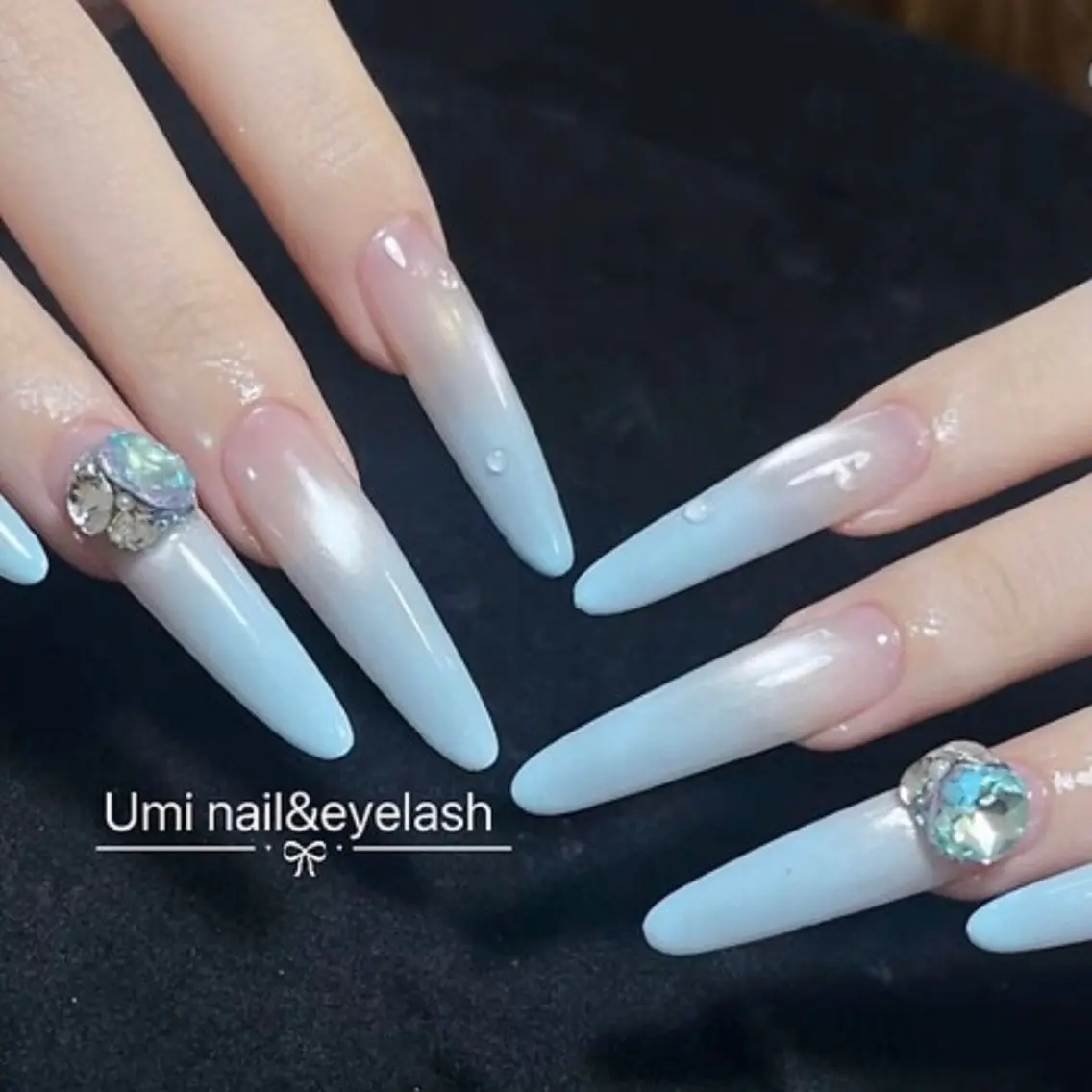 ロング 韓国風ヘア ハンドネイル ユミネイル &アイラッシュのネイルデザイン