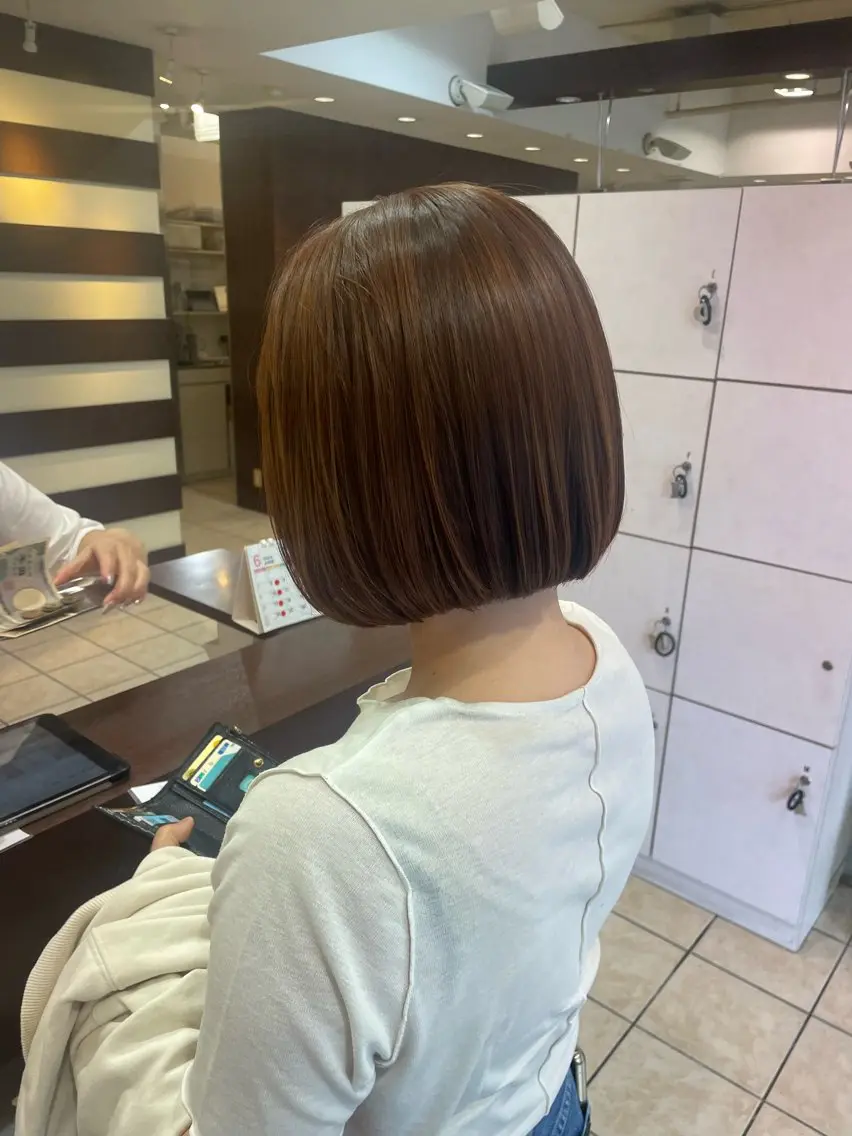 ミディアム カット ヘアカラー トリートメント 桑田 新菜のヘアスタイル