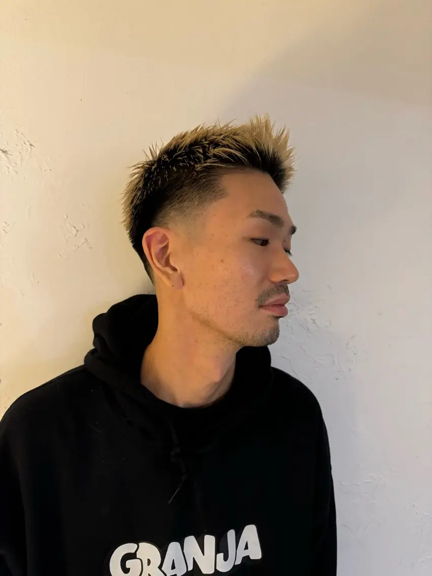 ショート メンズ センターパート ダウンパーマ フェードカット メンズハイライト メンズパーマ カット トリートメント 💈メンズ特化💈 TASUKUのヘアスタイル