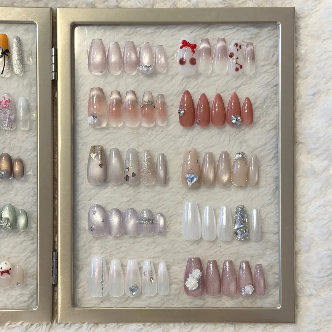 ネイル ハンドネイル フットネイル nailsalon Any'bのネイルデザイン