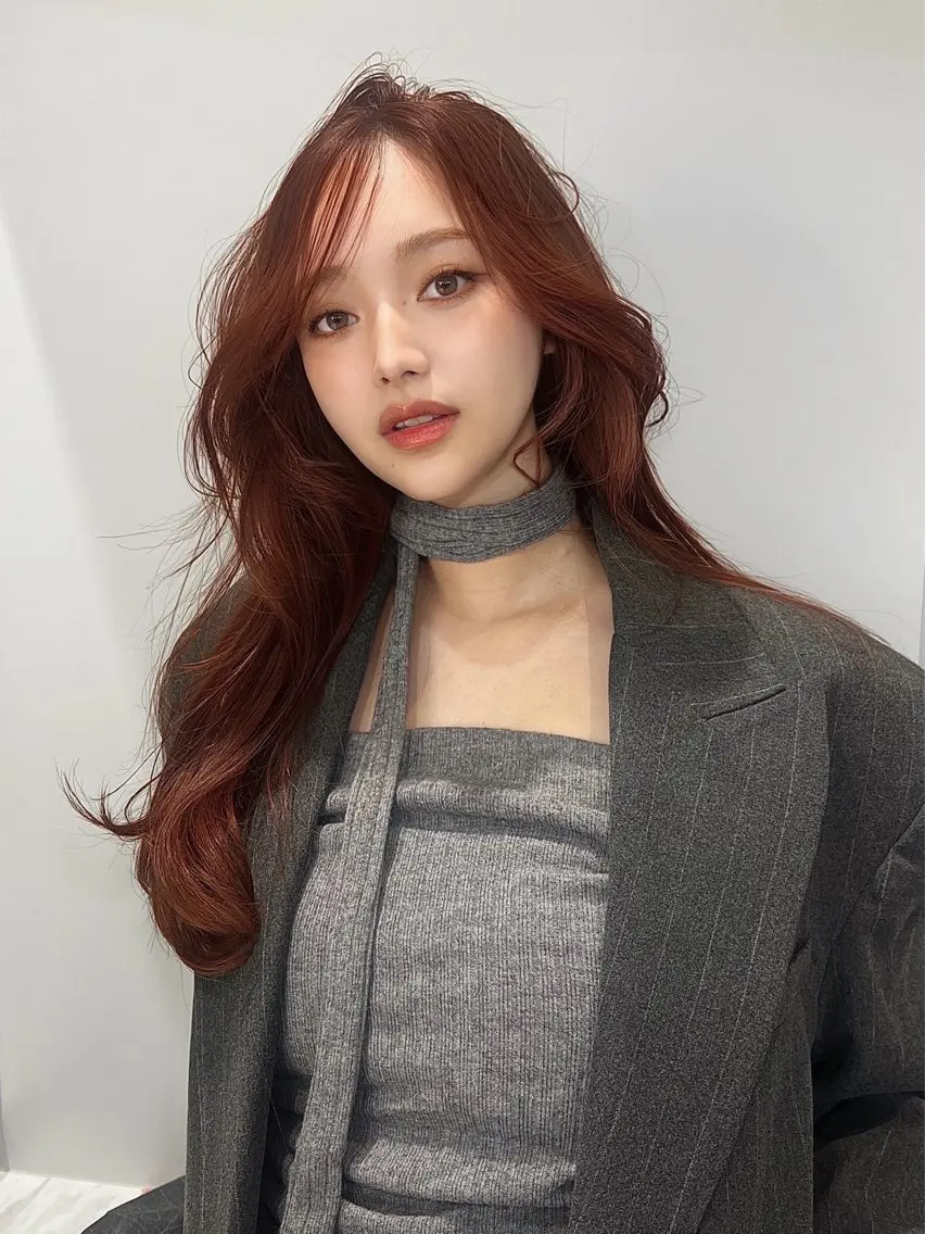ロング カラー ブラウンカラー レッドカラー レッドブラウン 柔らかブラウン/顔周 りレイヤー♡ユウシのヘアスタイル