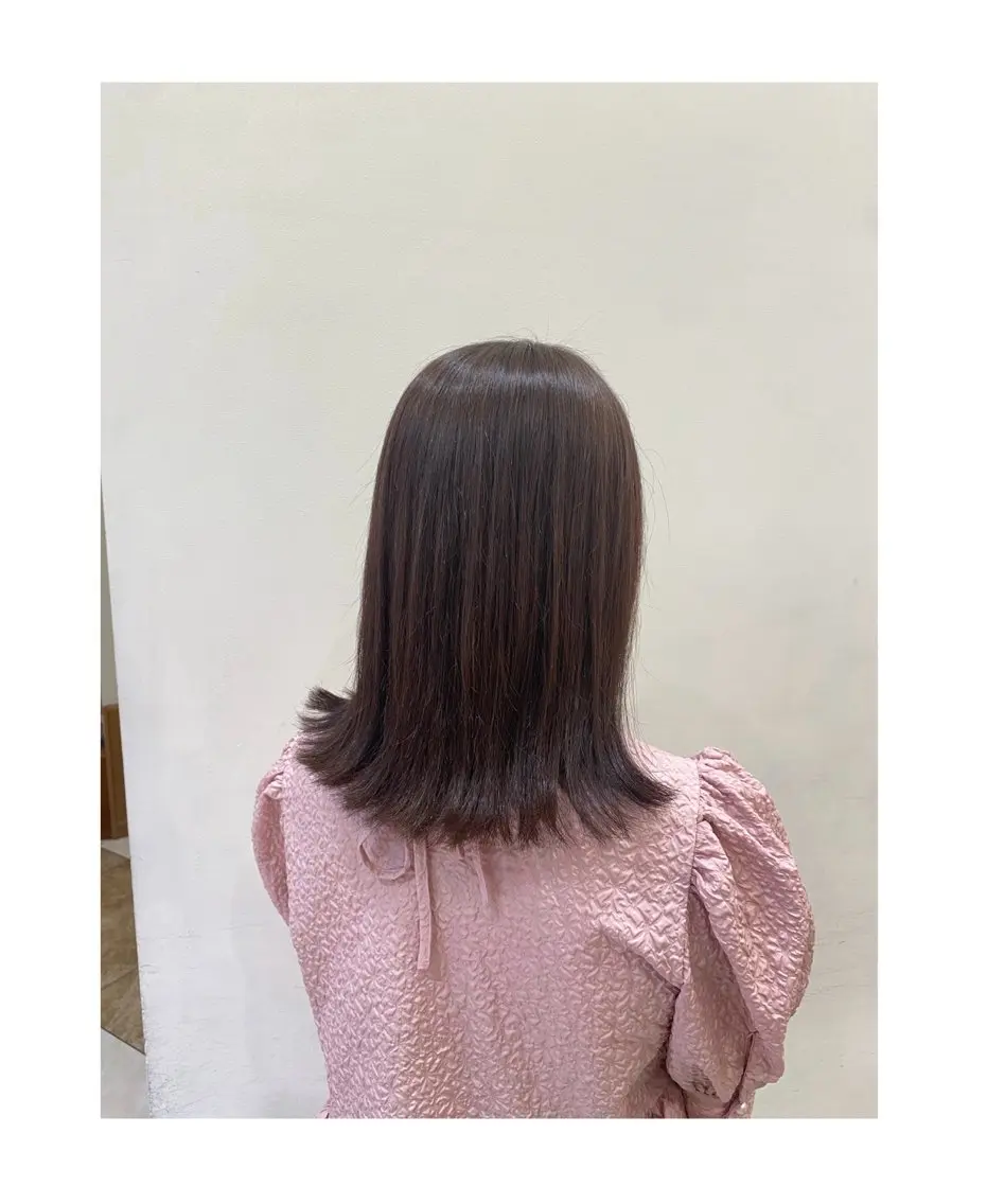 カラー 新嵩 真理のヘアスタイル